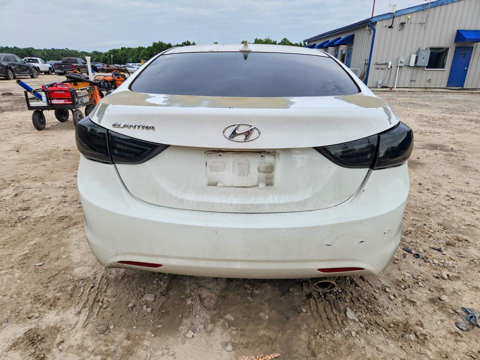 57411826 :رقم المزاد ، 5NPDH4AE2DH284560 vin ، 2013 Hyundai Elantra مزاد بيع