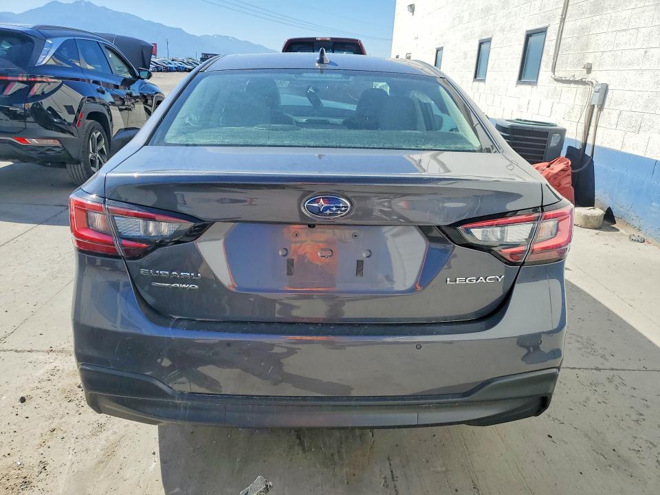 2025 Subaru Legacy მანქანა იყიდება აუქციონზე, vin: 4S3BWAN60S3010989, აუქციონის ნომერი: 56254616