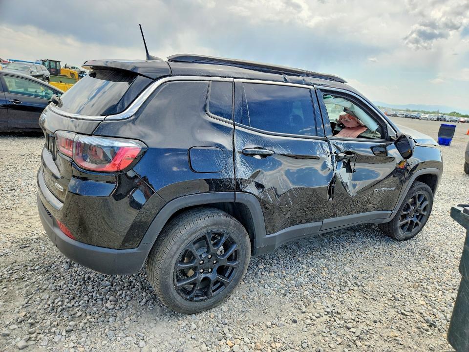 58583686 :رقم المزاد ، 3C4NJDFB0NT130258 vin ، 2022 Jeep Compass مزاد بيع