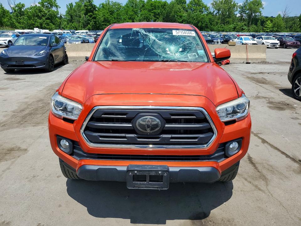 2018 Toyota Tacoma მანქანა იყიდება აუქციონზე, vin: 5TFSX5ENXJX062472, აუქციონის ნომერი: 57158506