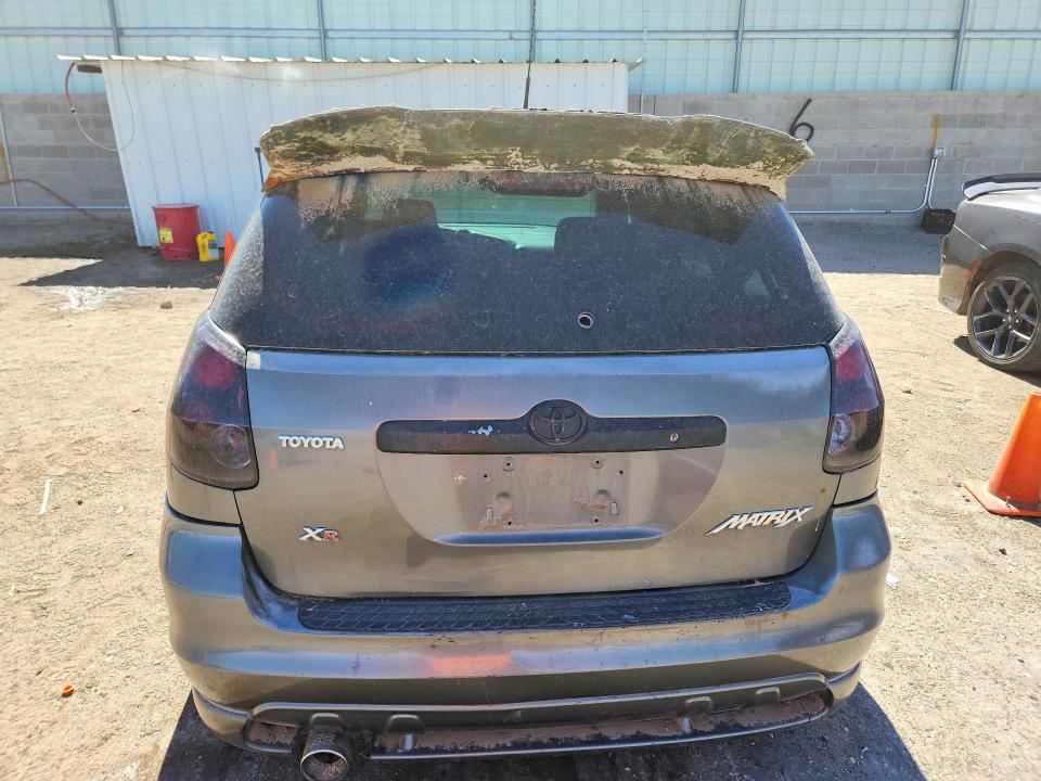 56700916 :رقم المزاد ، 2T1KR32E45C449123 vin ، 2005 Toyota Corolla Matrix مزاد بيع