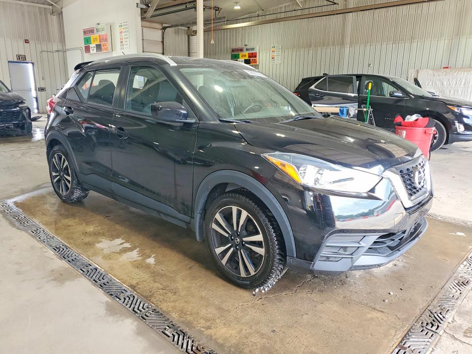 58800726 :رقم المزاد ، 3N1CP5CV4LL532830 vin ، 2020 Nissan Kicks مزاد بيع