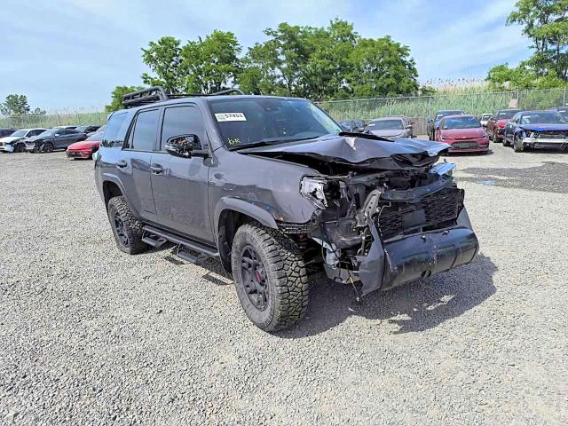 55870866 :رقم المزاد ، JTELU5JR2R6258571 vin ، 2024 Toyota 4runner مزاد بيع