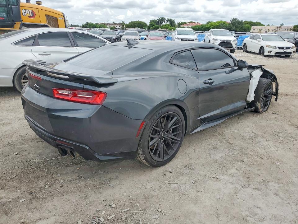 56041526 :رقم المزاد ، 1G1FK1R63J0156724 vin ، 2018 Chevrolet Camaro مزاد بيع