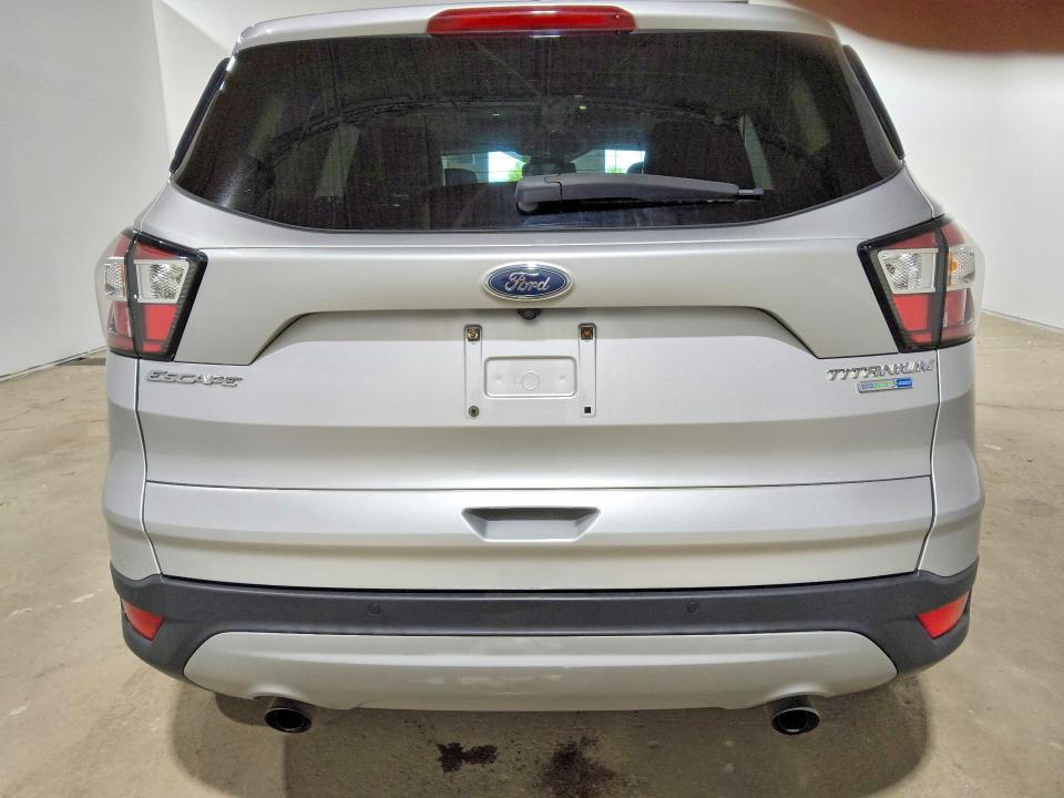 Продаж на аукціоні авто 2018 Ford Escape, vin: 1FMCU9J93JUD28036, номер лоту: 57221476