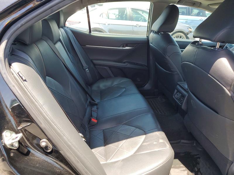 55602266 :رقم المزاد ، 4T1B11HK5KU779680 vin ، 2019 Toyota Camry مزاد بيع