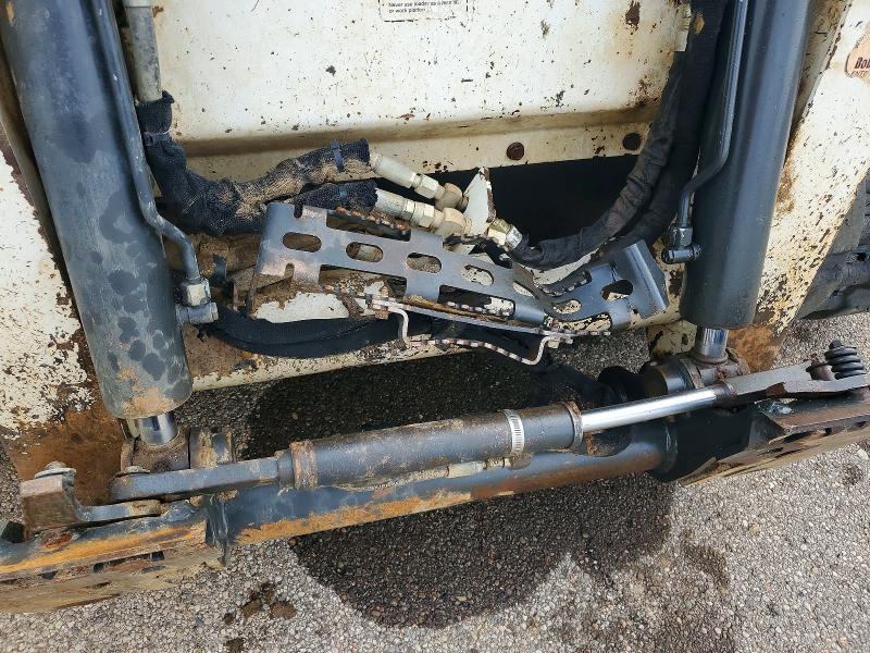55328506 :رقم المزاد ، AT6311098 vin ، 2015 Bobcat T770 مزاد بيع