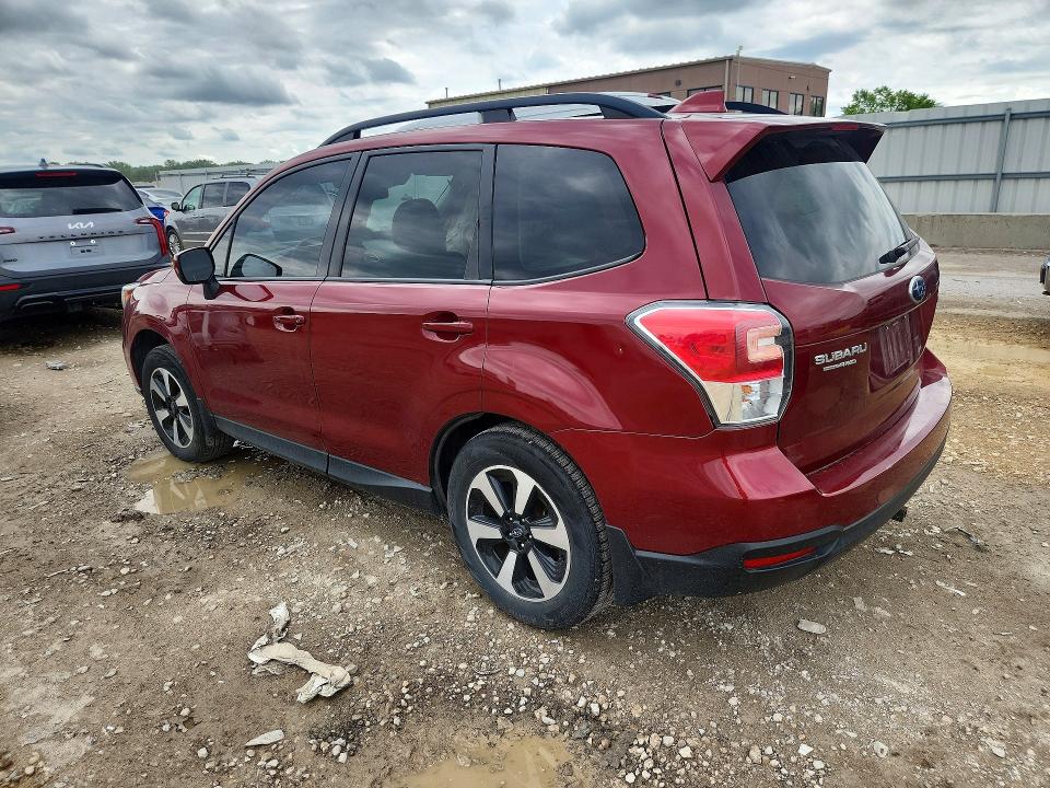 Продаж на аукціоні авто 2018 Subaru Forester, vin: JF2SJAGC3JH495472, номер лоту: 55949156
