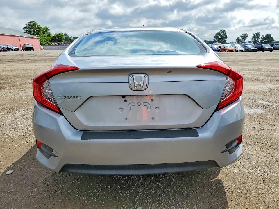 Продаж на аукціоні авто 2018 Honda Civic, vin: 2HGFC2F5XJH020514, номер лоту: 56318156