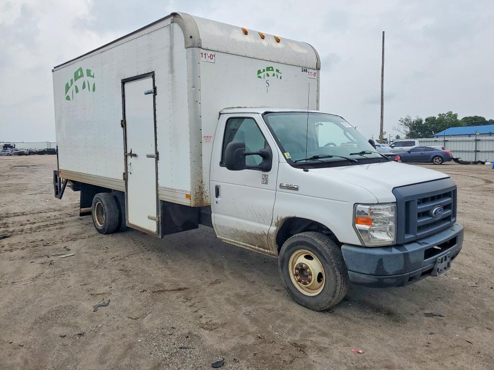 57542776 :رقم المزاد ، 1FDWE3FS6KDC12575 vin ، 2019 Ford E350 مزاد بيع