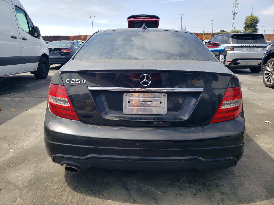 Продаж на аукціоні авто 2012 Mercedes-benz C, vin: WDDGF4HB6CR237012, номер лоту: 56459866