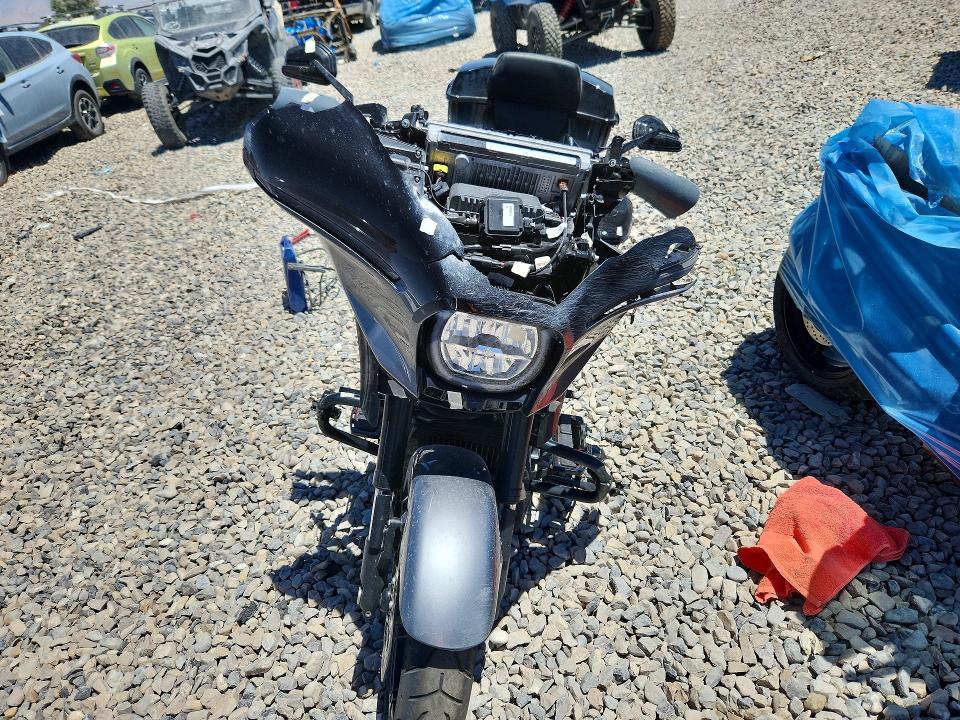 58825586 :رقم المزاد ، 1HD1PX611SB960314 vin ، 2025 Harley-davidson Flhxse مزاد بيع