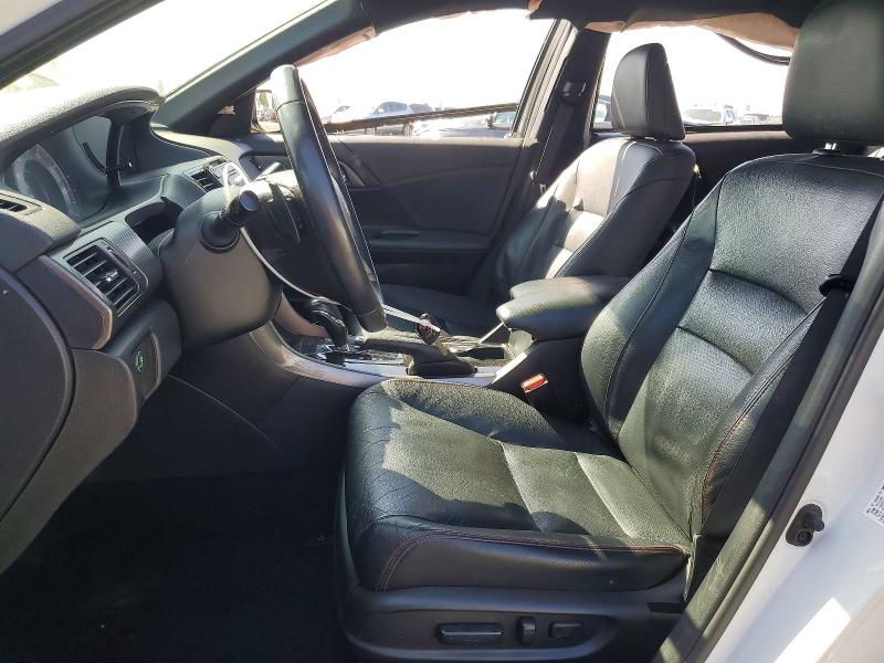 Продажа на аукционе авто 2017 Honda Accord, vin: 1HGCR2F19HA198843, номер лота: 55811966