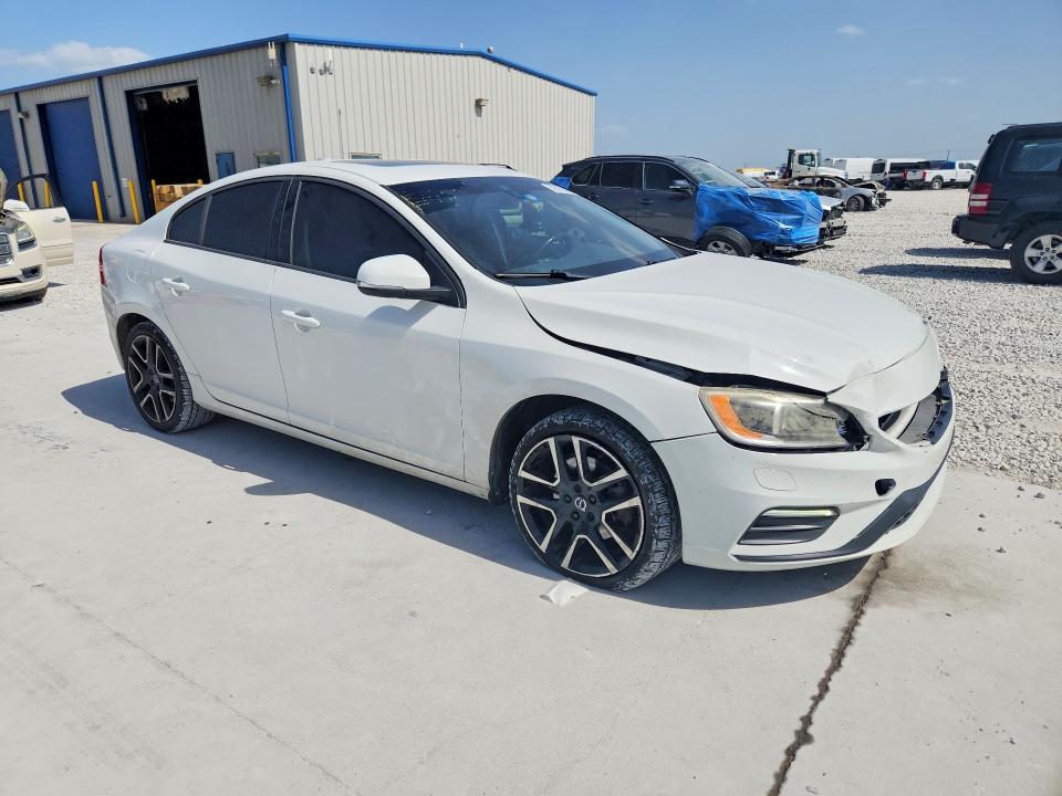 Продажа на аукционе авто 2018 Volvo S60, vin: YV126MFL6J2455869, номер лота: 59178066