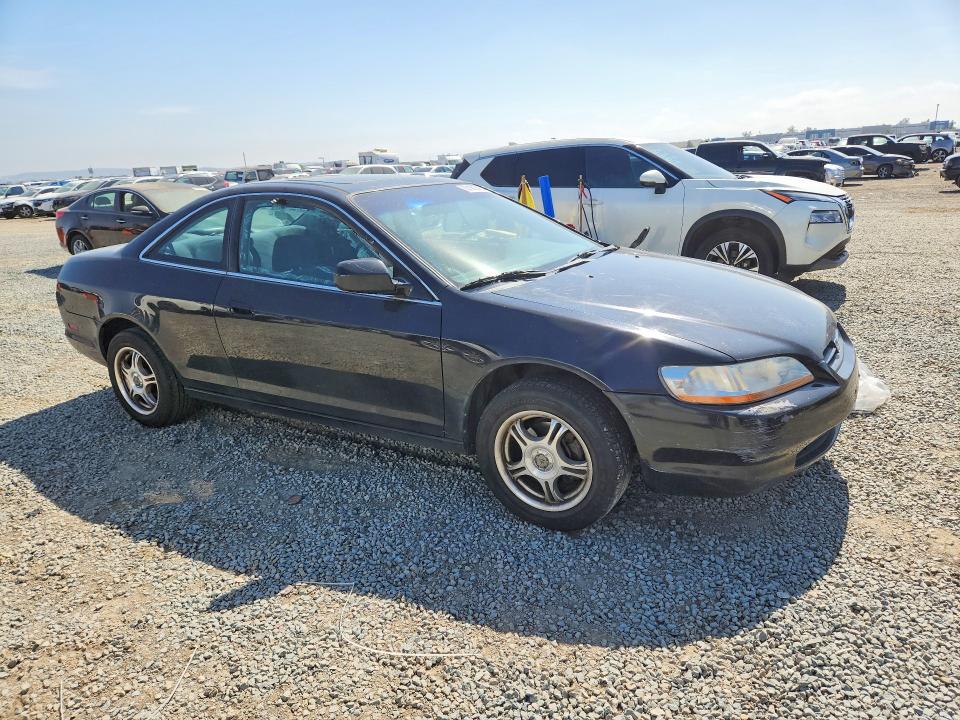 56160586 :رقم المزاد ، 1HGCG325XYA033727 vin ، 2000 Honda Accord مزاد بيع