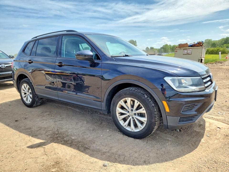 56615766 :رقم المزاد ، 3VV0B7AX5KM098359 vin ، 2019 Volkswagen Tiguan مزاد بيع
