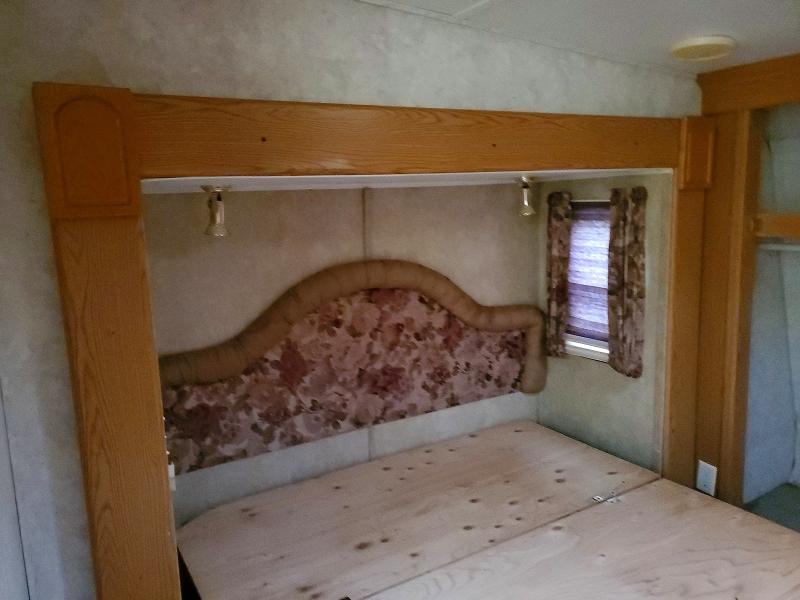 Продажа на аукционе авто 2004 Keystone Rv Montana Fifth Wheel, vin: 4YDF295224D510266, номер лота: 55647056