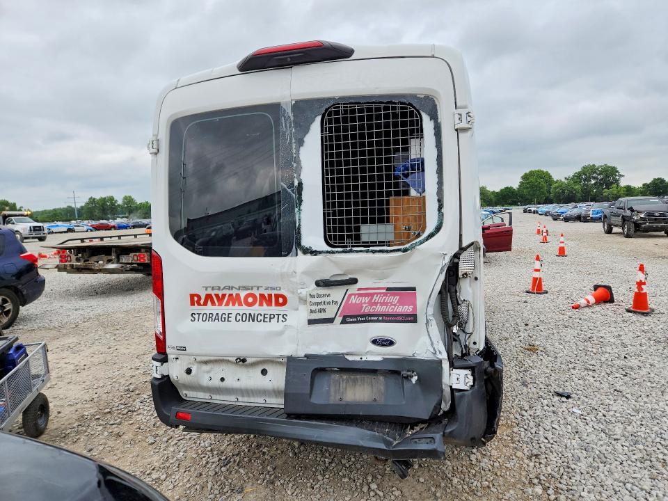 2020 Ford Transit მანქანა იყიდება აუქციონზე, vin: 1FTBR1C81LKB16063, აუქციონის ნომერი: 57205826
