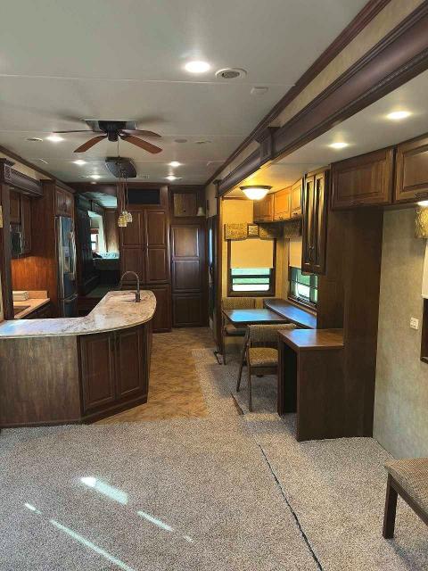2014 Grand Design Trailers მანქანა იყიდება აუქციონზე, vin: 5KEFA4337E1007258, აუქციონის ნომერი: 57243176