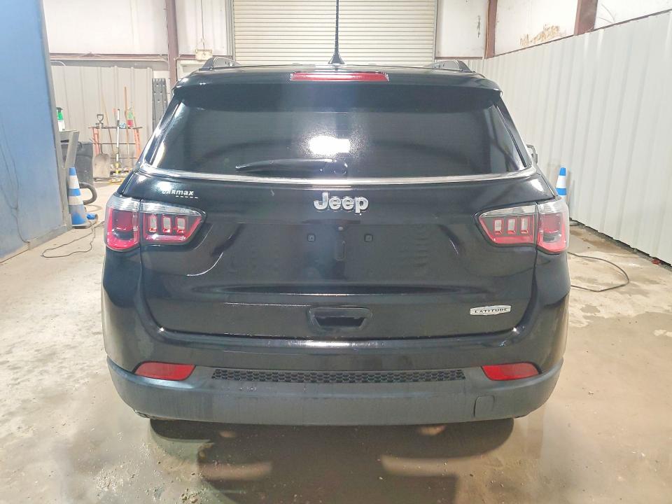56696166 :رقم المزاد ، 3C4NJCBB1JT102706 vin ، 2018 Jeep Compass مزاد بيع