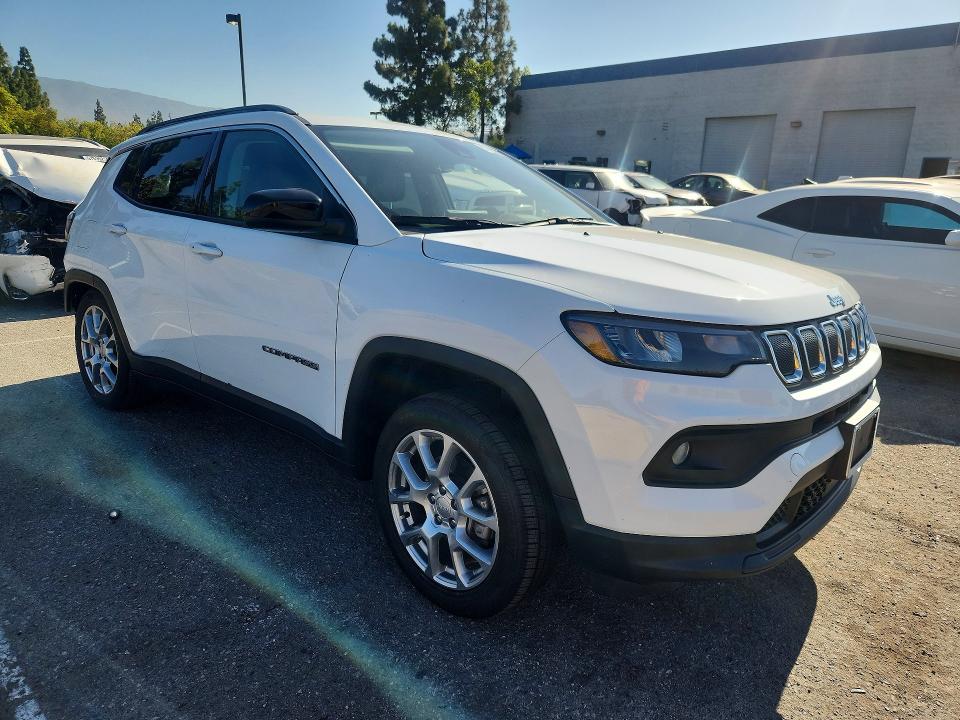 Продаж на аукціоні авто 2022 Jeep Compass, vin: 3C4NJDFB0NT206822, номер лоту: 57562086