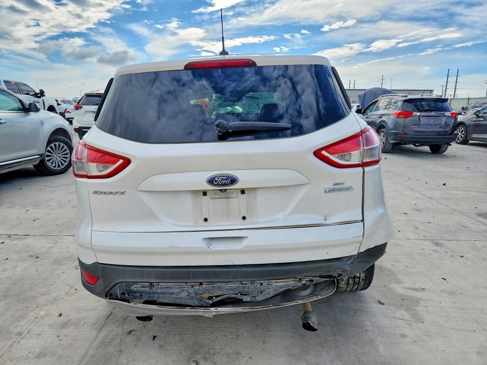 57856206 :رقم المزاد ، 1FMCU0GX8EUE51841 vin ، 2014 Ford Escape مزاد بيع