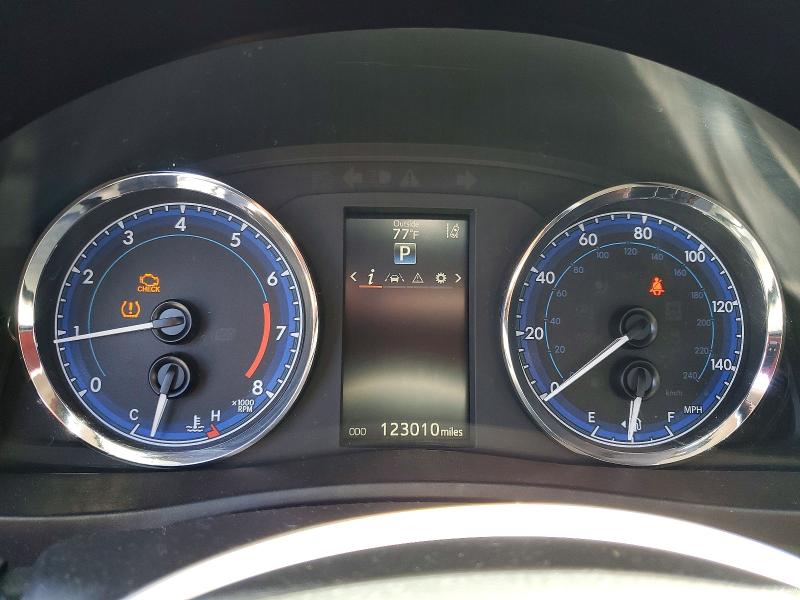 57629756 :رقم المزاد ، 5YFBURHE3HP716524 vin ، 2017 Toyota Corolla مزاد بيع