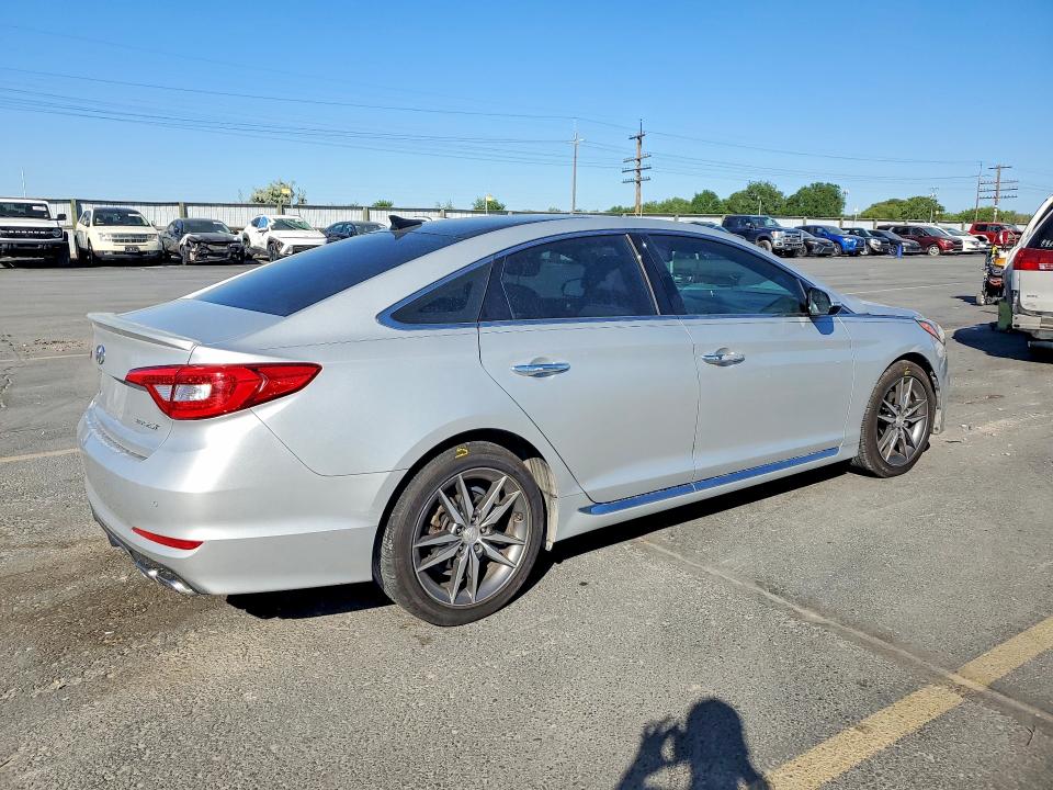 55599256 :رقم المزاد ، 5NPE34AB0FH071859 vin ، 2015 Hyundai Sonata مزاد بيع