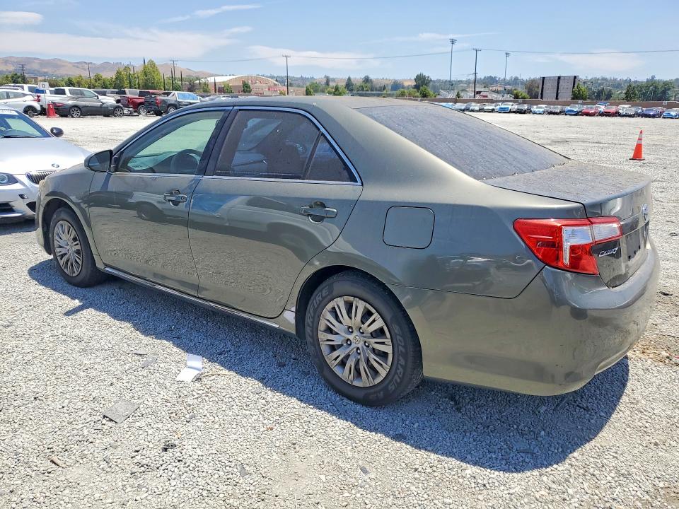 56787356 :رقم المزاد ، 4T4BF1FKXER380696 vin ، 2014 Toyota Camry مزاد بيع