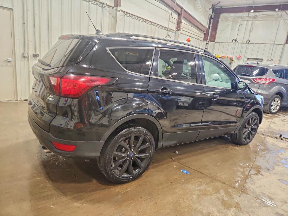 Продажа на аукционе авто 2019 Ford Escape, vin: 1FMCU9GD7KUB22571, номер лота: 56629306