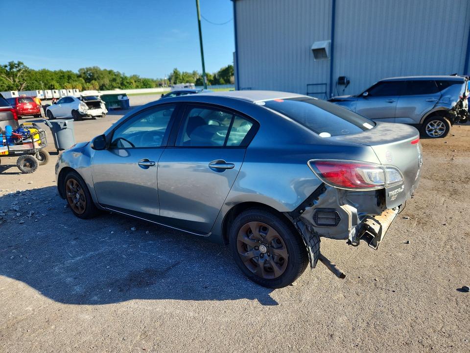 56130176 :رقم المزاد ، JM1BL1TF1D1722020 vin ، 2013 Mazda 3 مزاد بيع