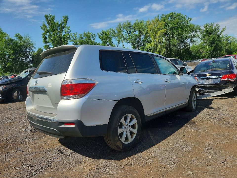 Продаж на аукціоні авто 2013 Toyota Highlander, vin: 5TDBK3EHXDS256166, номер лоту: 56573406