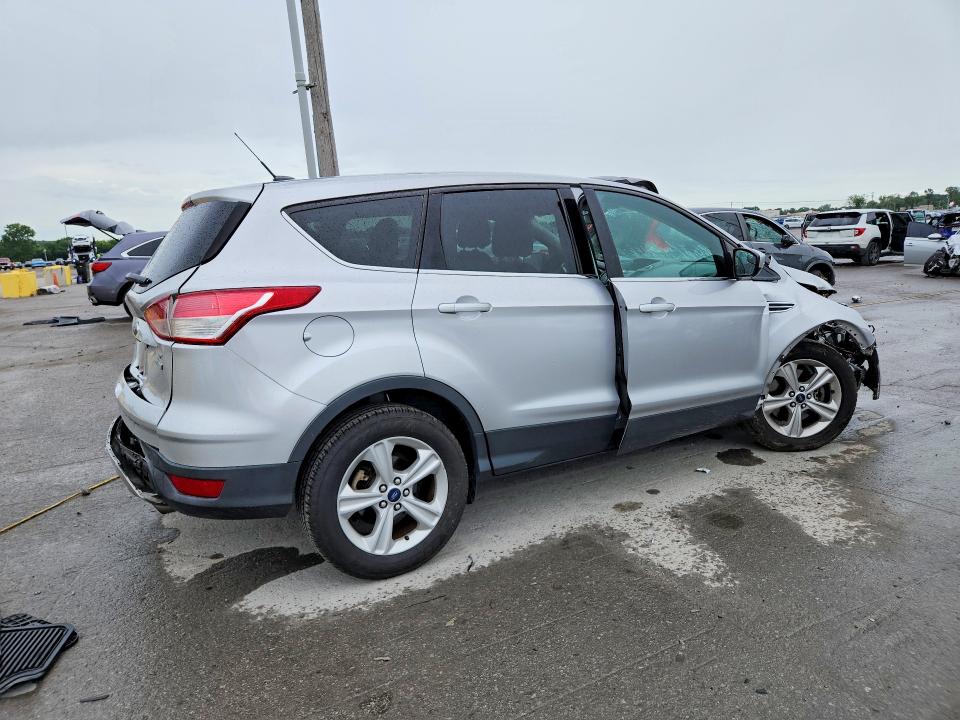 57231636 :رقم المزاد ، 1FMCU0G97FUA93098 vin ، 2015 Ford Escape مزاد بيع