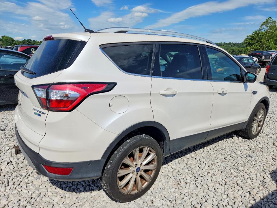 2017 Ford Escape მანქანა იყიდება აუქციონზე, vin: 1FMCU9J96HUF09822, აუქციონის ნომერი: 57695456