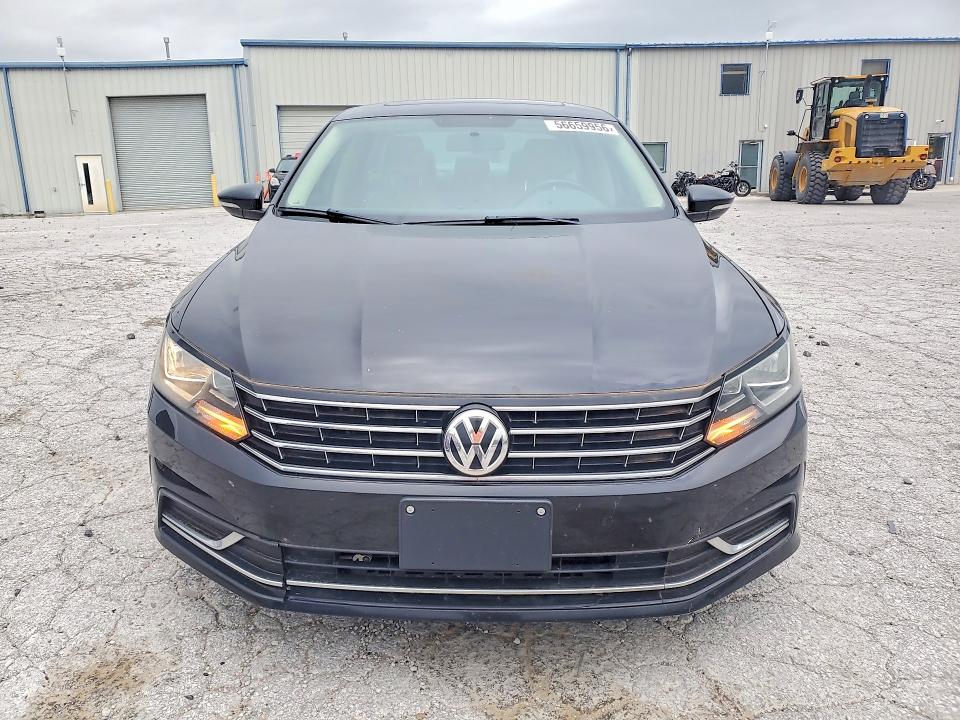 56659956 :رقم المزاد ، 1VWBT7A3XGC027066 vin ، 2016 Volkswagen Passat مزاد بيع