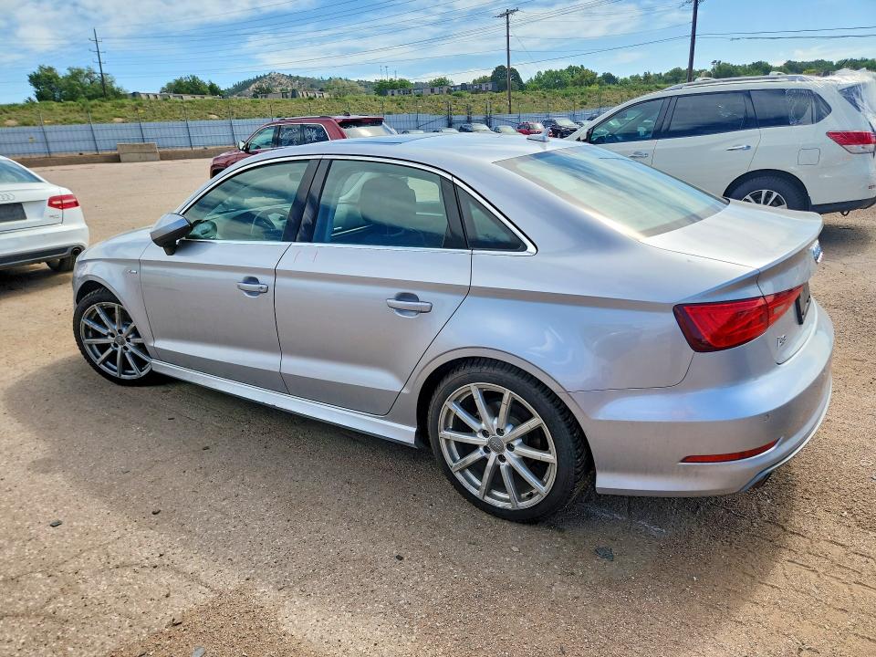 56491906 :رقم المزاد ، WAUKFHFF0F1058904 vin ، 2015 Audi A3 مزاد بيع