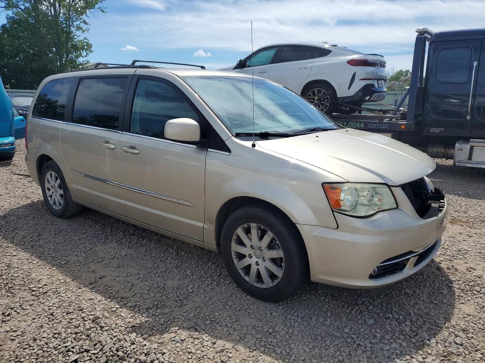 58873106 :رقم المزاد ، 2C4RC1BG2DR675195 vin ، 2013 Chrysler Town & Country مزاد بيع