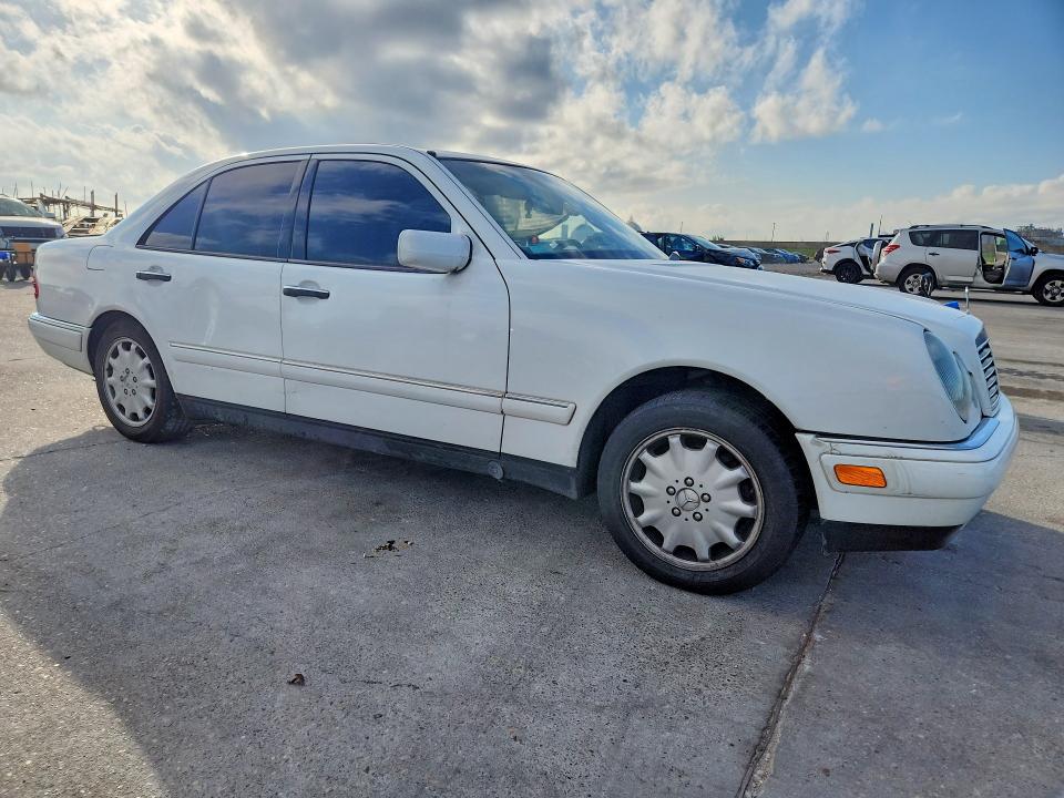 Aukcja sprzedaży 1999 Mercedes-benz E, vin: WDBJF65H9XA946282, numer aukcji: 59185496
