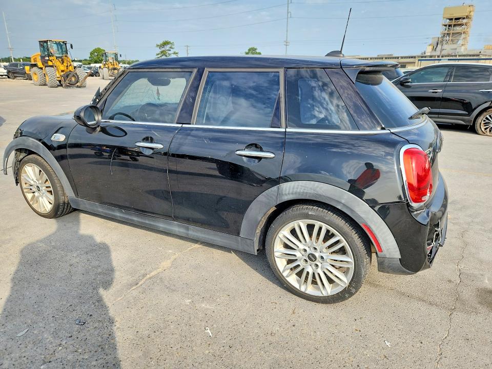 58594886 :رقم المزاد ، WMWXU3C53F2B59541 vin ، 2015 Mini Cooper مزاد بيع