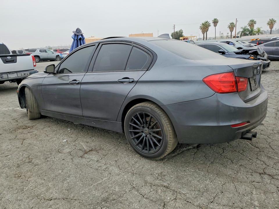 58997766 :رقم المزاد ، WBA3A5C58CF340834 vin ، 2012 Bmw 3 Series 320i Xdrive مزاد بيع