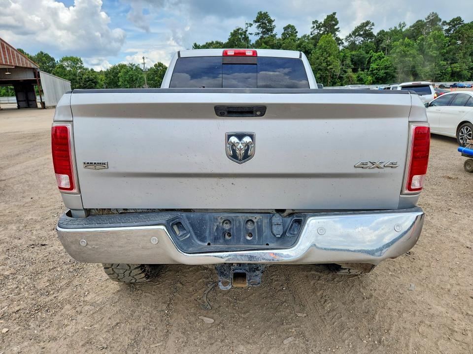 56670086 :رقم المزاد ، 3C6UR5FL2JG241889 vin ، 2018 Ram 2500 مزاد بيع