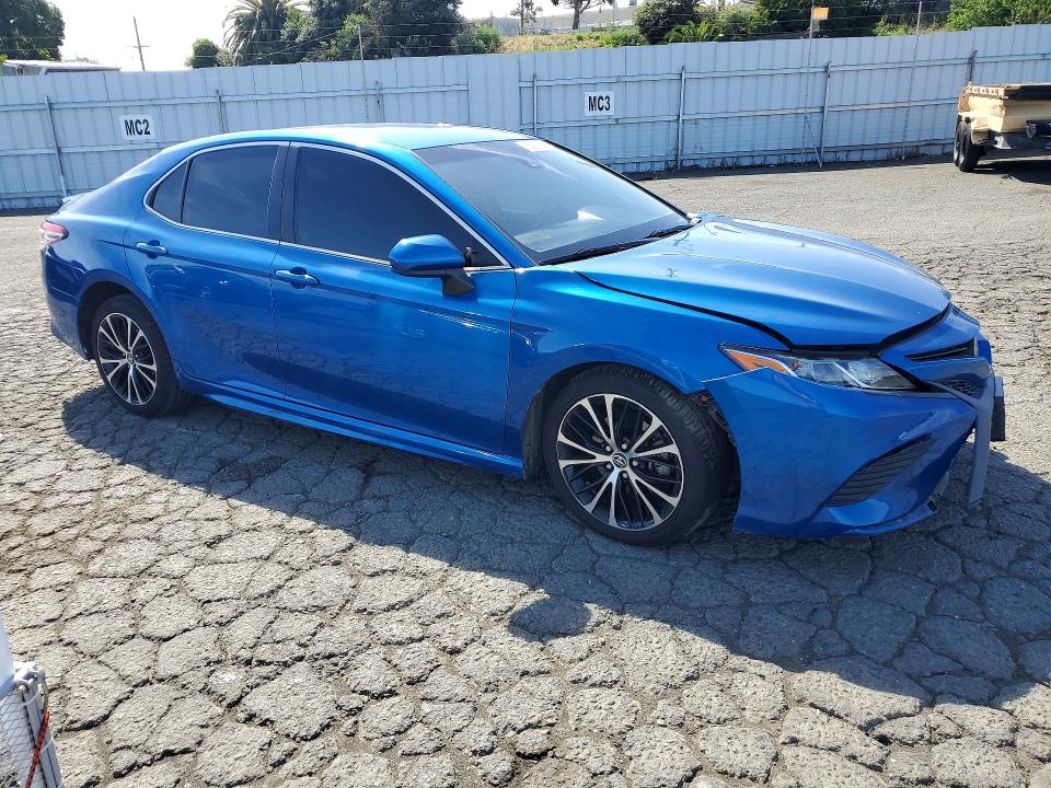 2018 Toyota Camry მანქანა იყიდება აუქციონზე, vin: 4T1B11HK1JU035203, აუქციონის ნომერი: 55988836