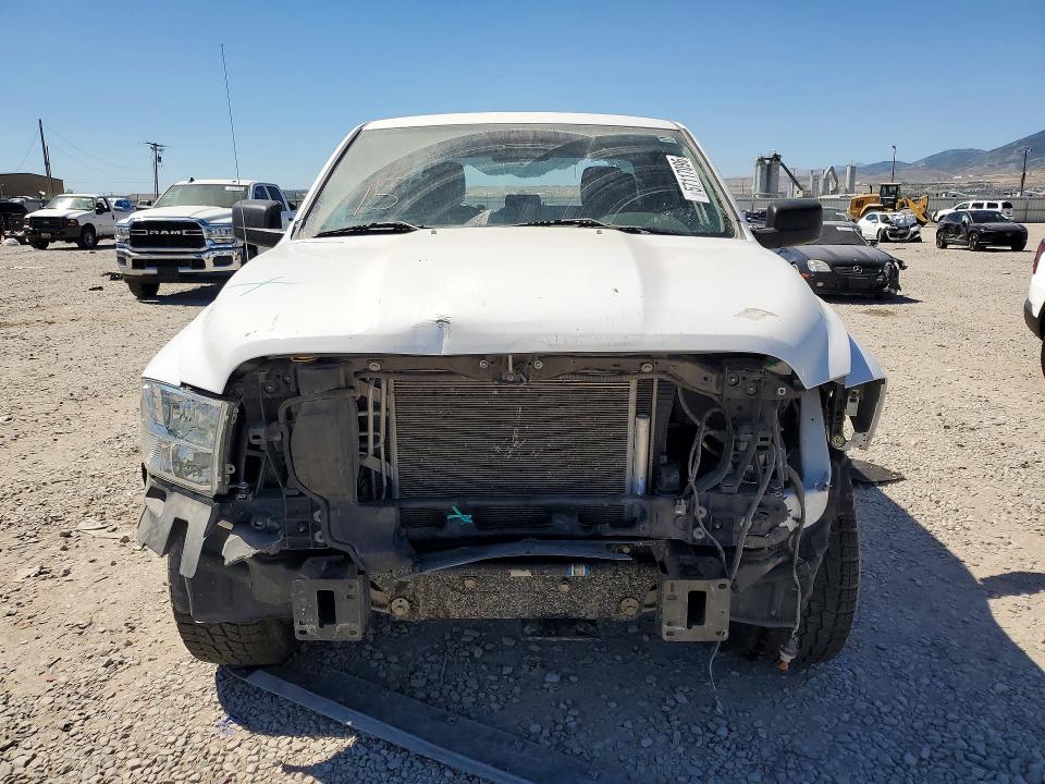 57117096 :رقم المزاد ، 1C6RR7FG9NS152680 vin ، 2022 Ram 1500 Classic مزاد بيع
