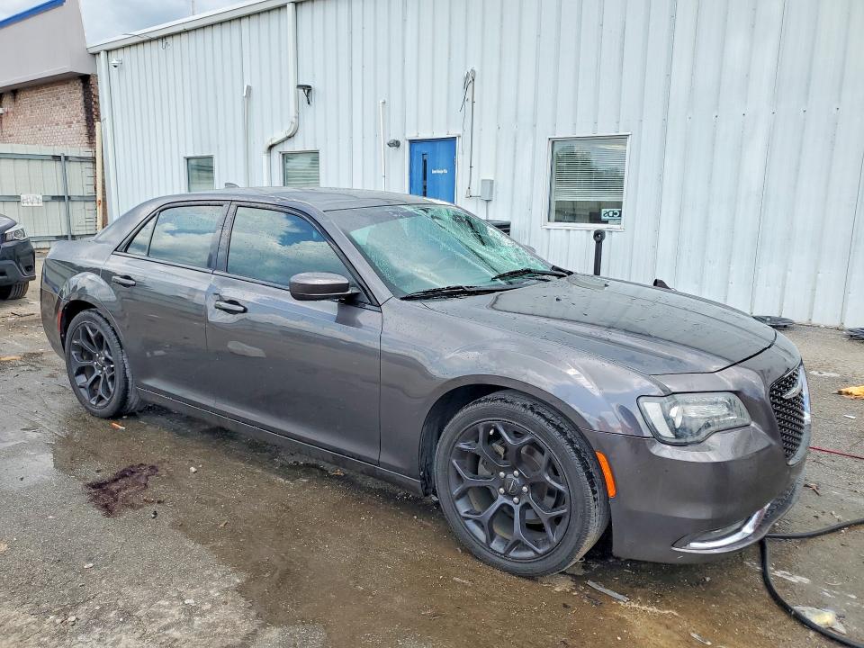 59136616 :رقم المزاد ، 2C3CCABGXKH570319 vin ، 2019 Chrysler 300 مزاد بيع