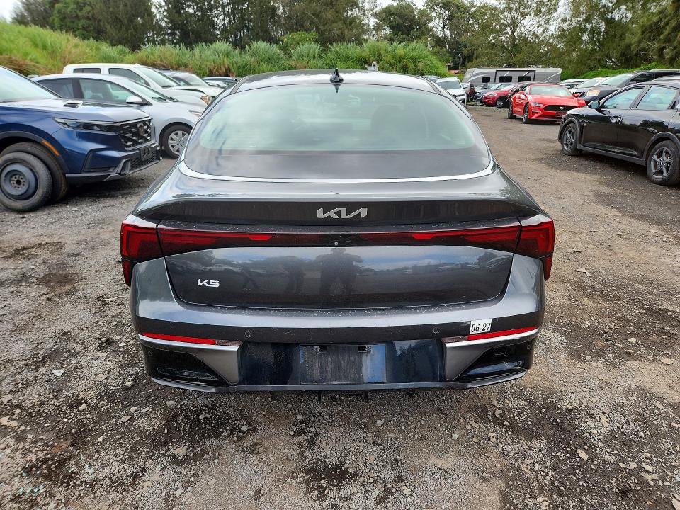 2025 Kia K5 მანქანა იყიდება აუქციონზე, vin: KNAG24J72S5358215, აუქციონის ნომერი: 57601316