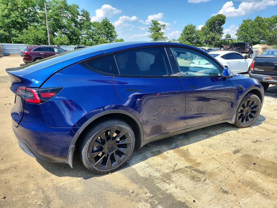 58521156 :رقم المزاد ، 7SAYGAEE4PF861169 vin ، 2023 Tesla Model Y مزاد بيع