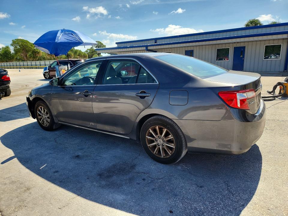 2014 Toyota Camry მანქანა იყიდება აუქციონზე, vin: 4T4BF1FK0ER373434, აუქციონის ნომერი: 56302156
