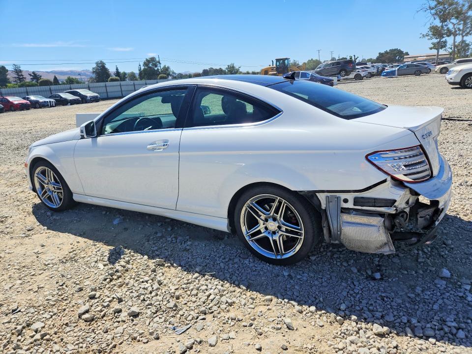 Продажа на аукционе авто 2015 Mercedes-benz C, vin: WDDGJ5HB0FG374886, номер лота: 56627706
