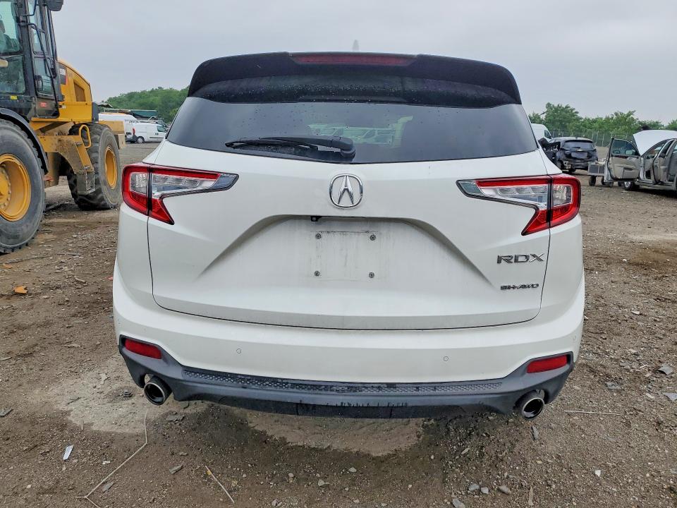 57778436 :رقم المزاد ، 5J8TC2H78LL028960 vin ، 2020 Acura Rdx مزاد بيع