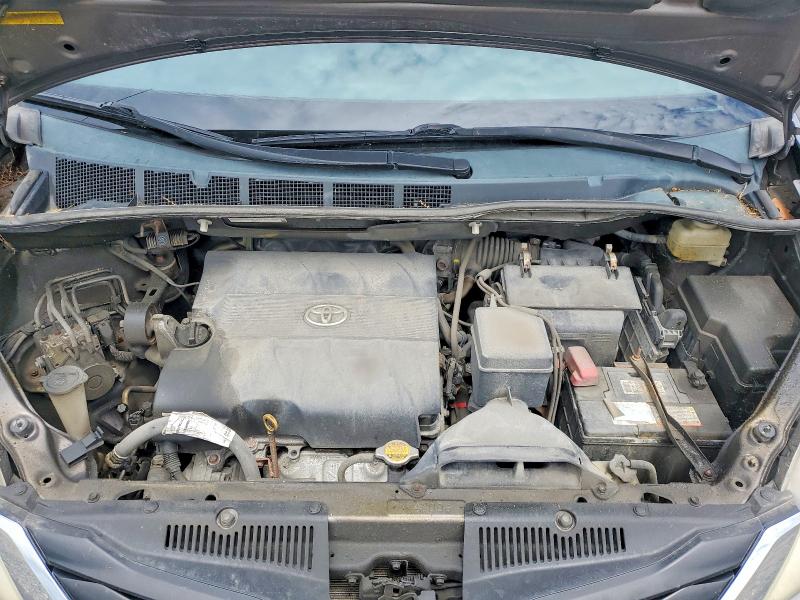 Продаж на аукціоні авто 2013 Toyota Sienna, vin: 5TDKK3DC0DS339188, номер лоту: 58233456